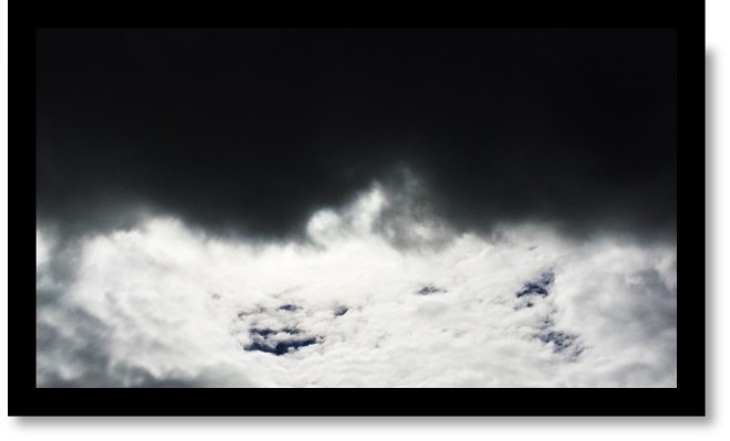 dark_white_clouds